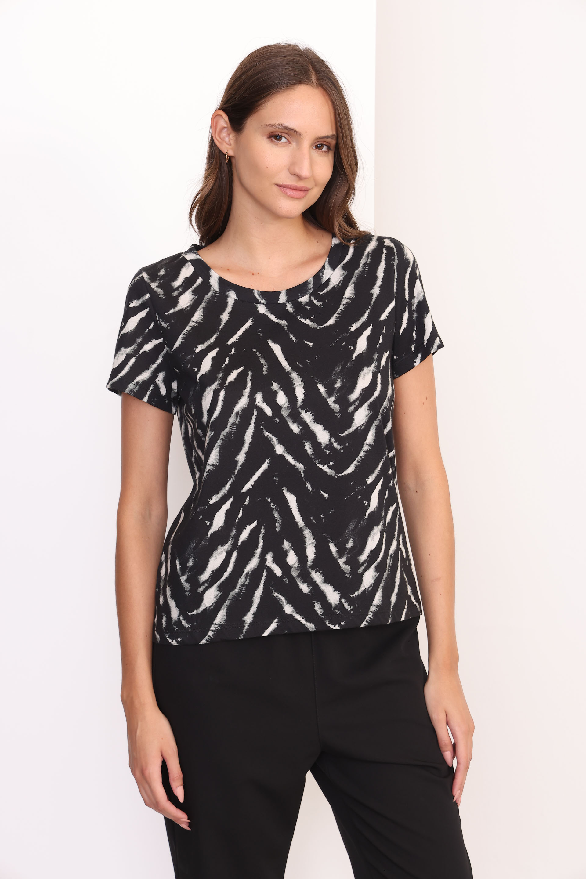 REMERA ACACIA NEGRO 