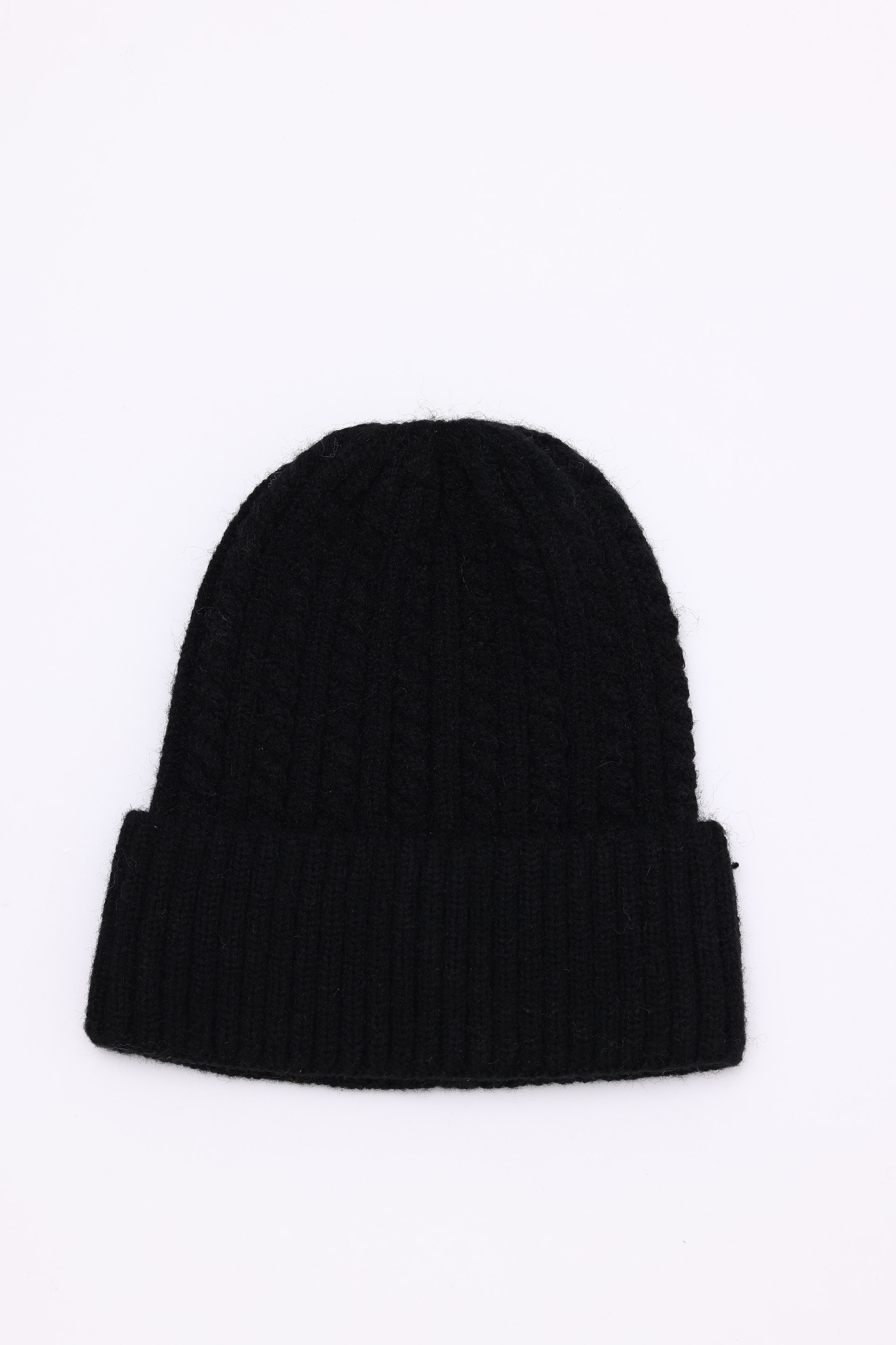 GORRO TRENZADO VALERIA NEGRO 