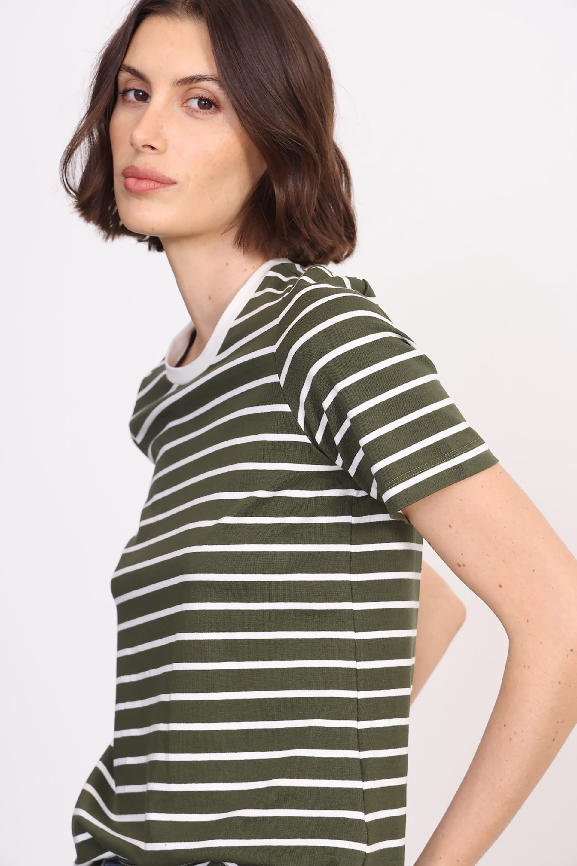 REMERA RAYADA GINA VERDE MILITAR