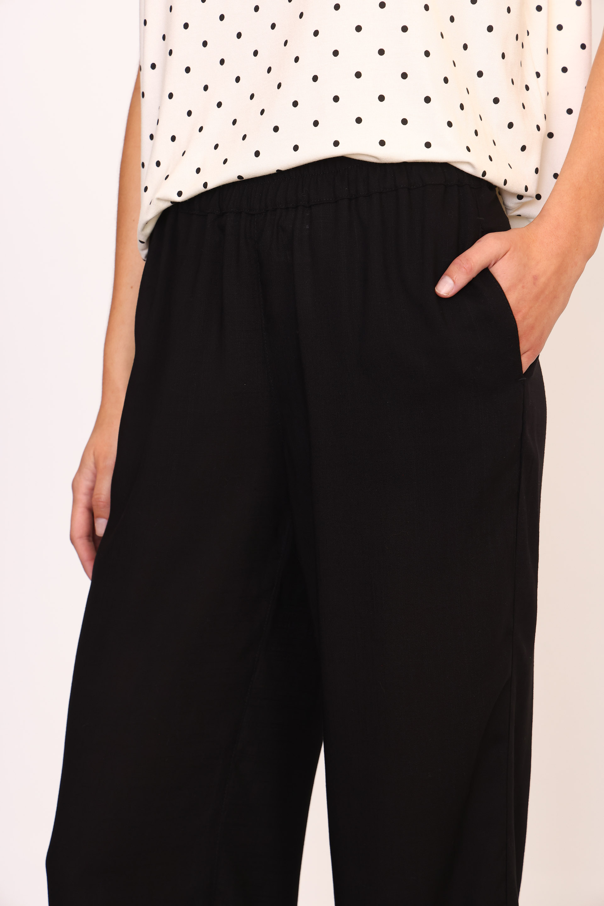 PANTALÓN PIA  NEGRO