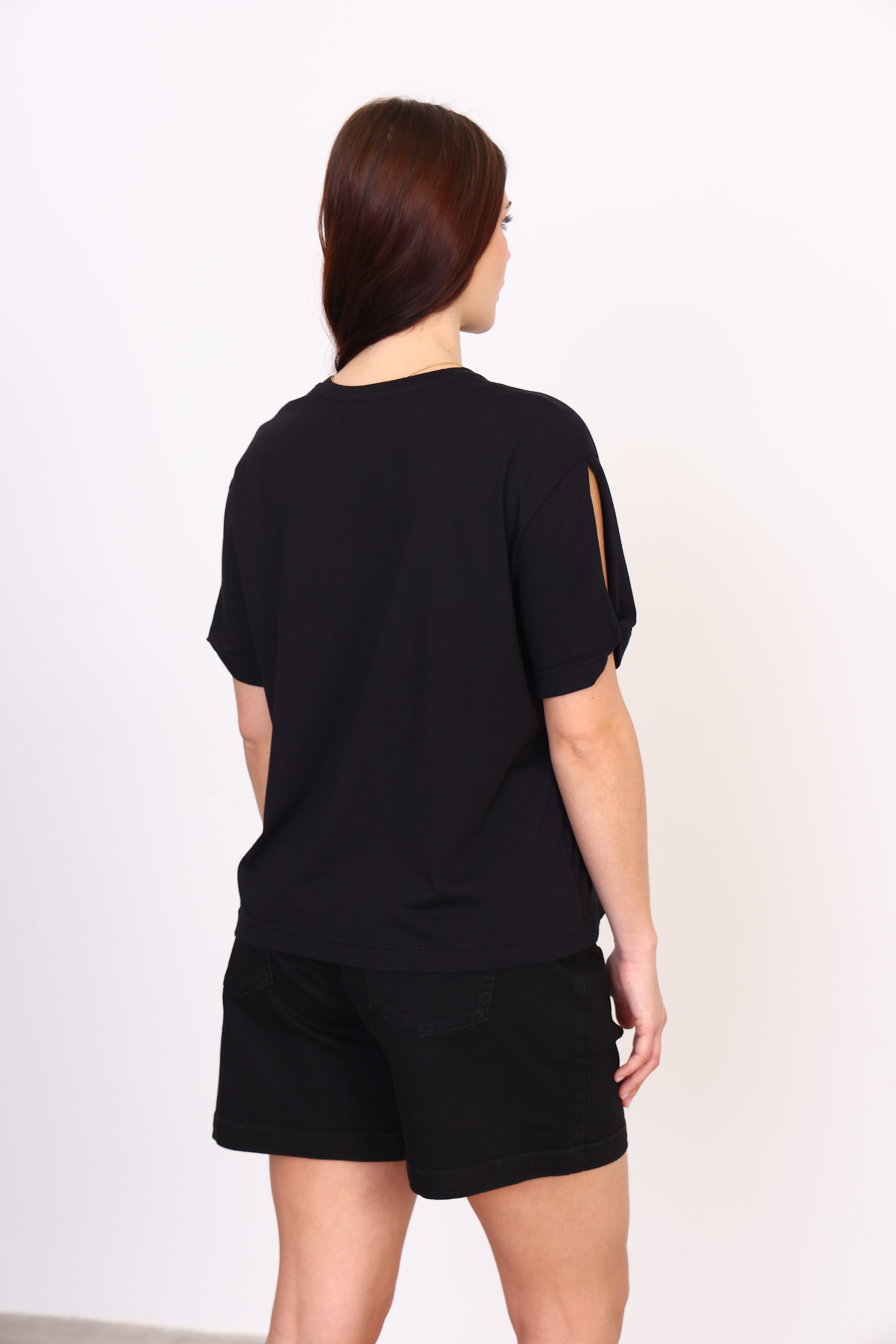 REMERA JUSTINA NEGRO