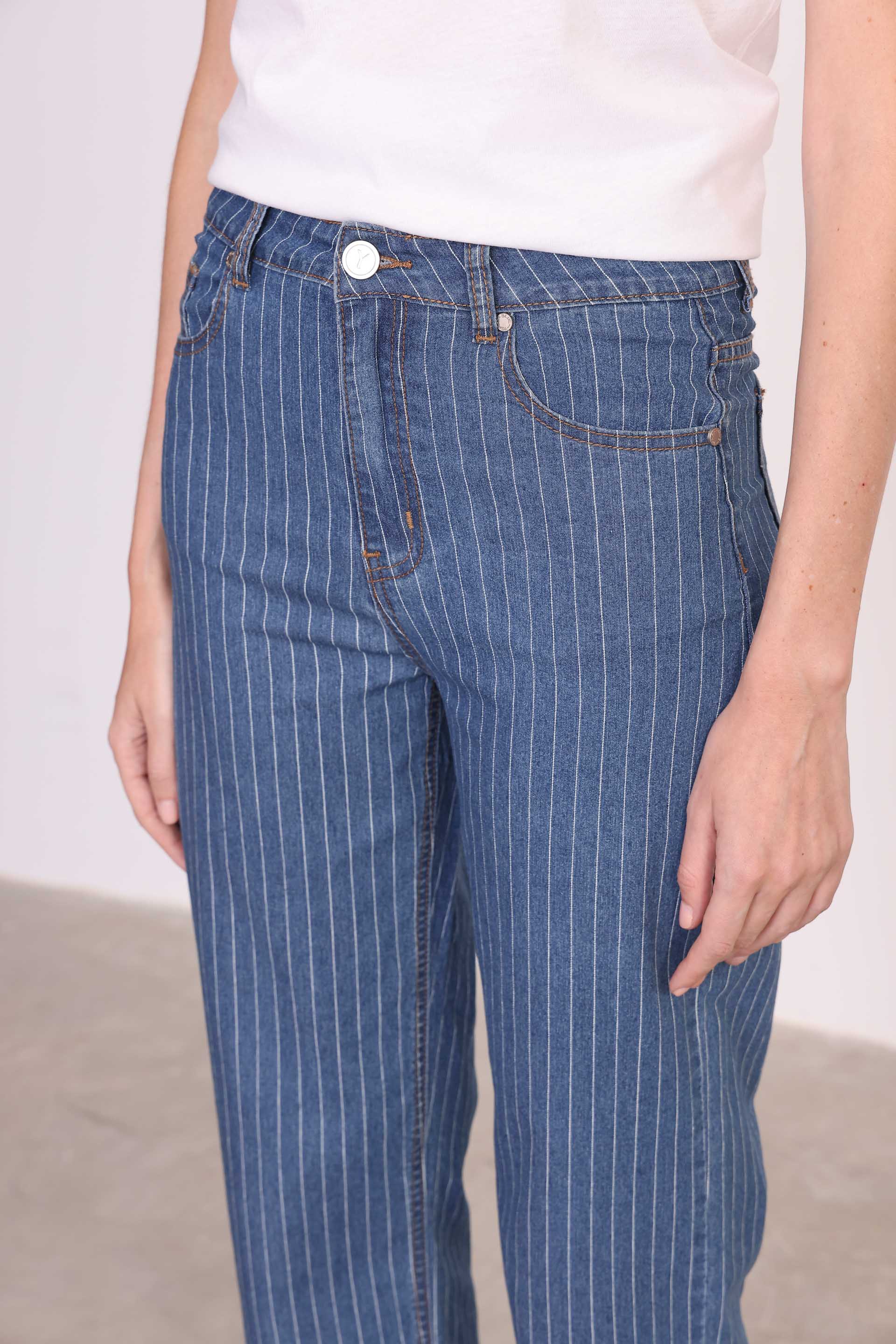 Y003 JEAN RECTO T.ALTO TEXTURA AZUL MEDIO